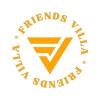 Masseuse Friends Villa