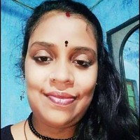 Masseuse Rina pandit
