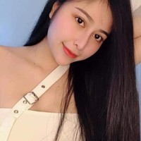 Masseuse Lisa Hien Masseuse Lisa Hien