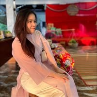 Masseuse Hoàng Lan PC Masseuse Hoàng Lan PC